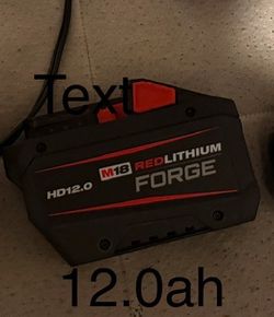 Mikwuakee blower with 12.0 forge battery 18v