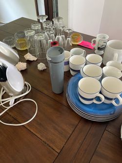 Plates, vases, glasses, trays, decorations, coffee cups, irons