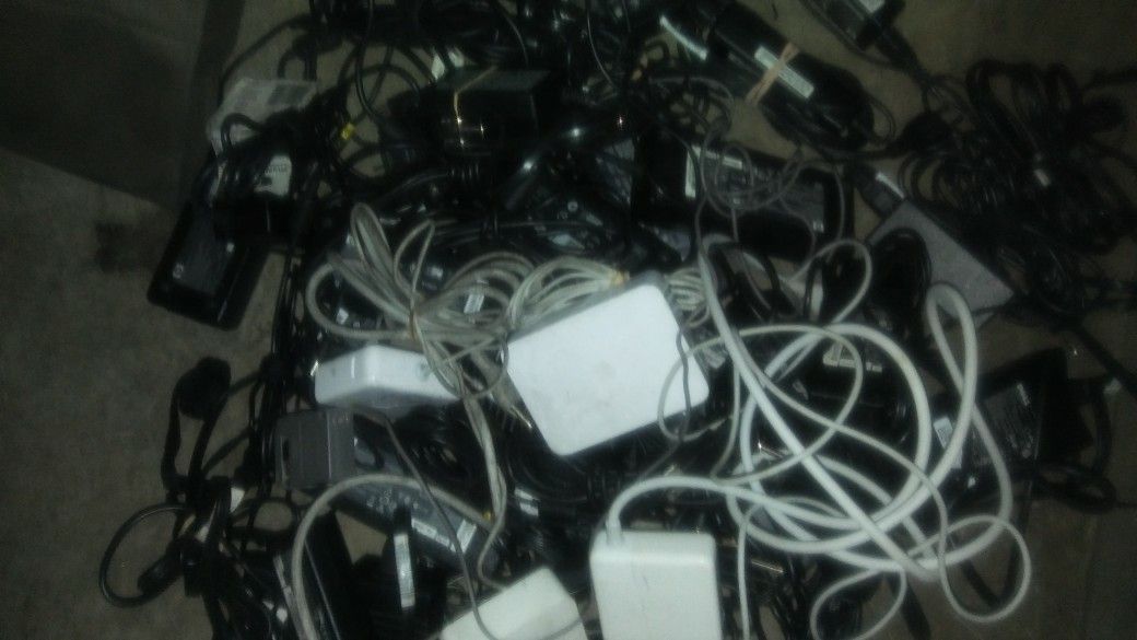 Laptop chargers Hp,Dell,lenovo,Toshiba,MacBook etc $15 or