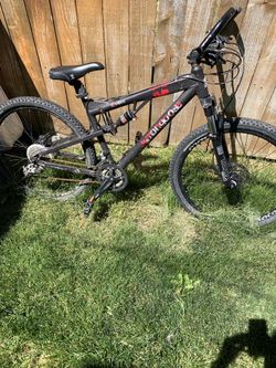 Mongoose otero mountain bike