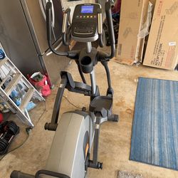 Elliptical exercise - Nordic track E5.5