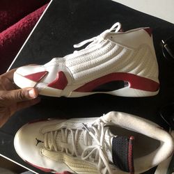 Air Jordan 14 Retro ‘Candy Cane’ sz. 10