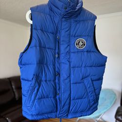 Abercrombie and Fitch A&F Puffer Vest jacket coat - Men’s M in blue Size: M Only worn 3 times