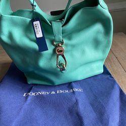 Brand New Dooney &Bourke Purse 