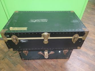 TRUNK STORAGE CHEST