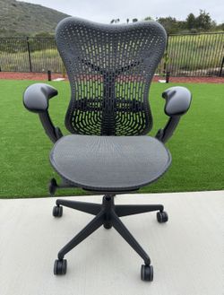 Herman Miller Mirra Fully Loaded Model Office Chair