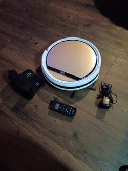 iLife Robot Vacuum with Dock and Remote