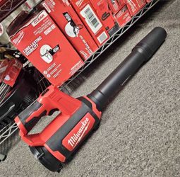 Milwaukee M12 12V Lithium-Ion Cordless Compact Spot Blower (Tool-Only)