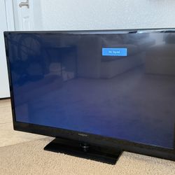 46” LCD TV Insignia