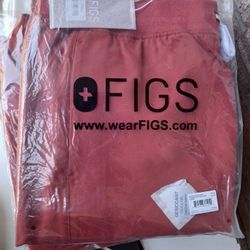  Brand new Figs Scubs 