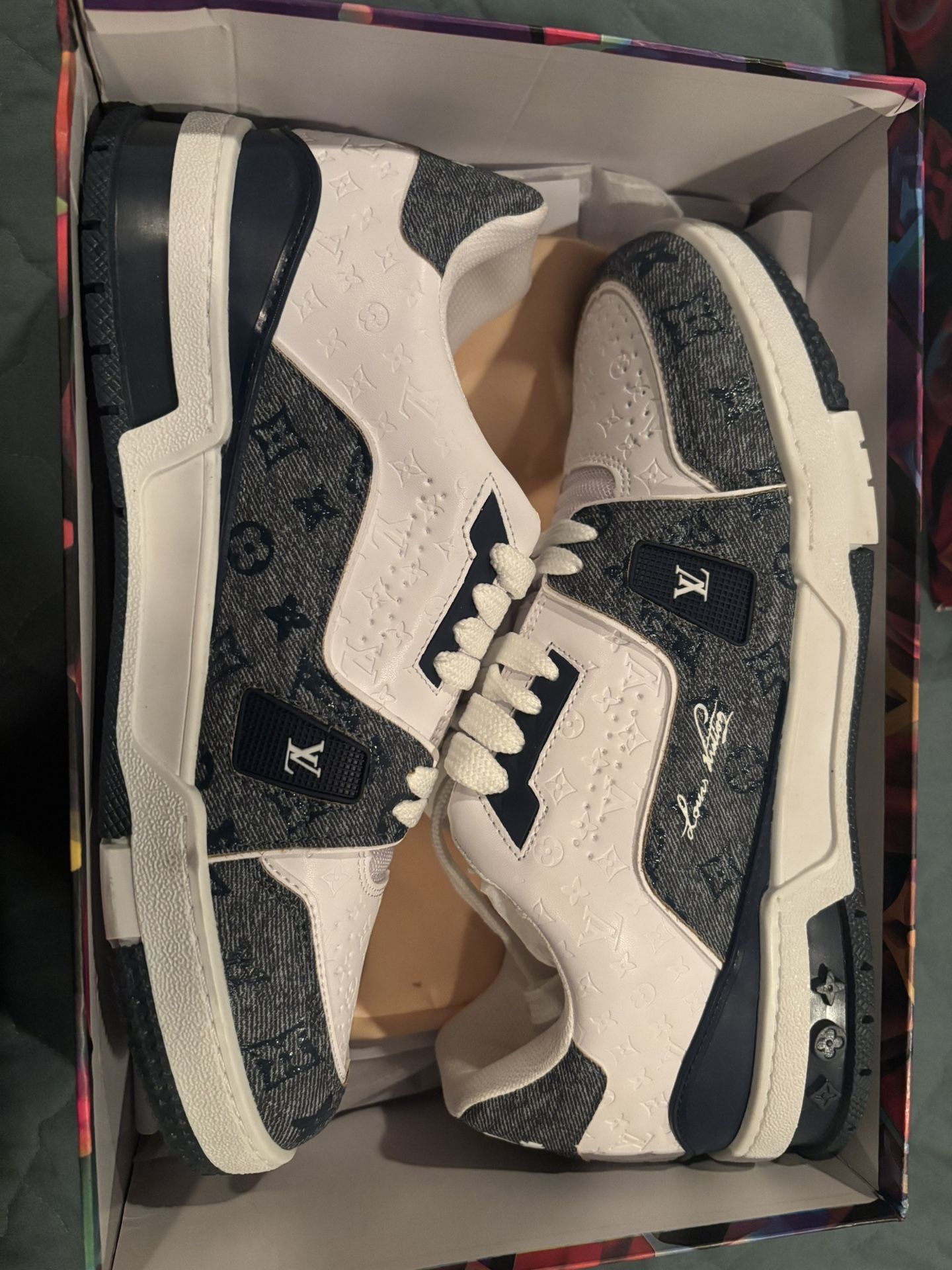 Lv Trainer Shoes Brand New & Brand New Gucci Bag