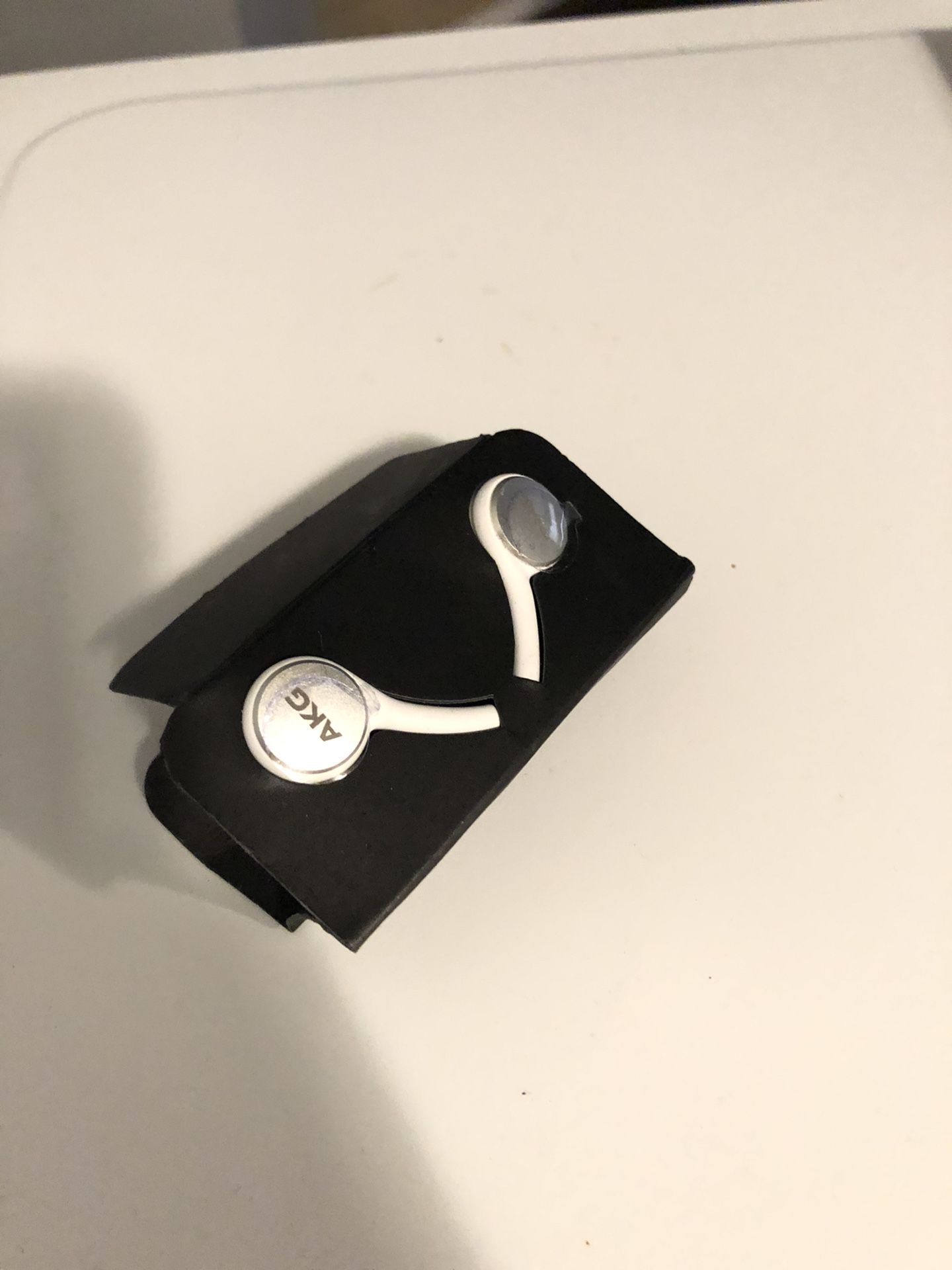 AKG earbuds high end