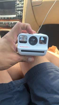 Polaroid go