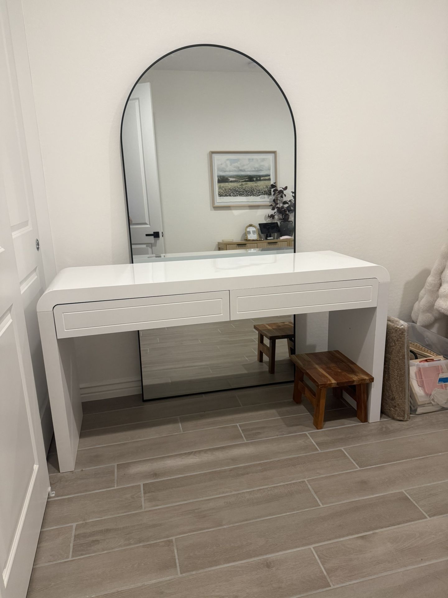White Console/Desk 