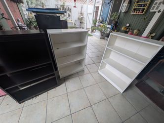 Shelves in San Fernando 91340