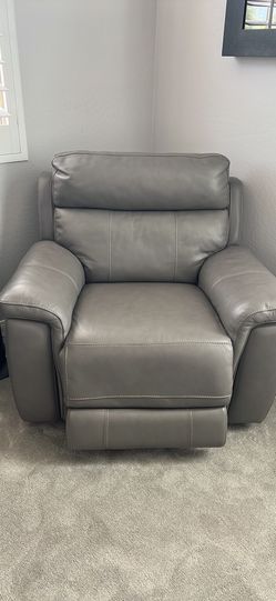Grey Leather Power Reclining Chair With Power Headrest and Usb