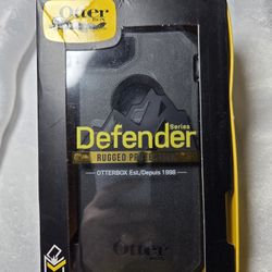 OtterBox Defender Series Case for Apple iPhone 7 and 8 Black