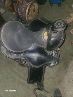 Crest Ridge Saddlery Saddle