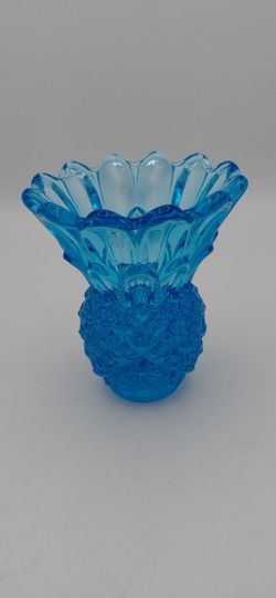 Gorgeous Vintage Tiara Glass Pineapple Pattern 4" Vase (Manganese)