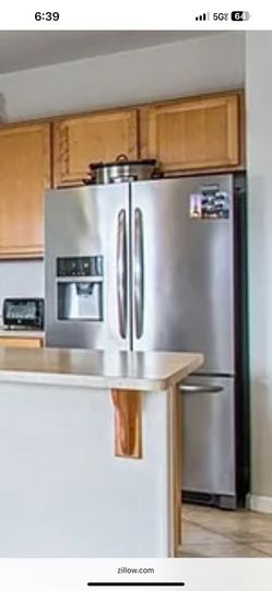 Frigidaire Refrigerator 