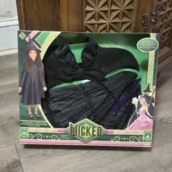 Wicked Deluxe Elphaba Black Defying Gravity Dress Up Set W/ Hat Size 4-6x NEW