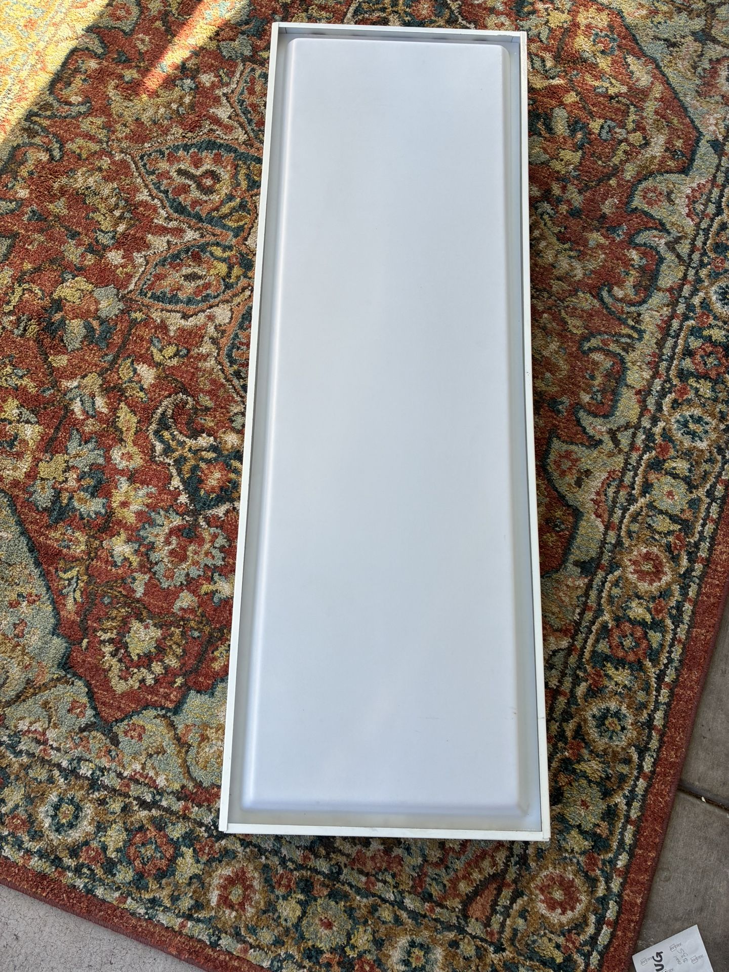 Fluorescent Light Fixture