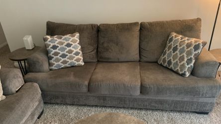 Gray Fabric 3-Seat Sofa with Throw Pillows