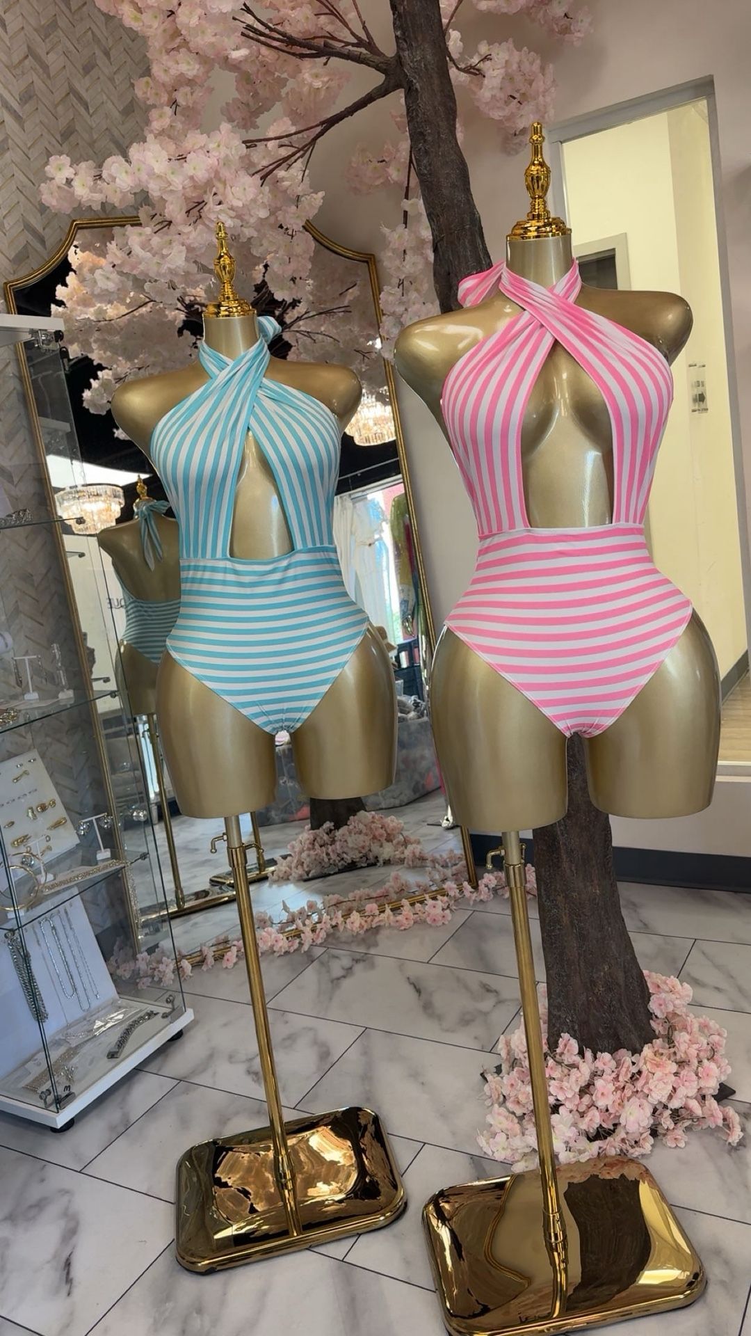 BBL Mannequins (Gold)