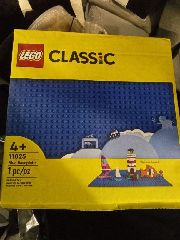 (4) LEGO CLASSIC BLUE BASEPLATE $20