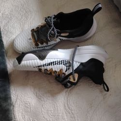 nike shoes 10.5      150.00 obo