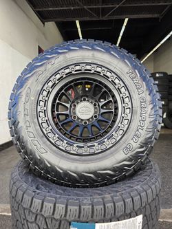 17" LOCK wheels/rims w- 32" Nitto Terra Grappler G3 Tires 