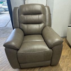 Delivery Available NEW rocker recliner