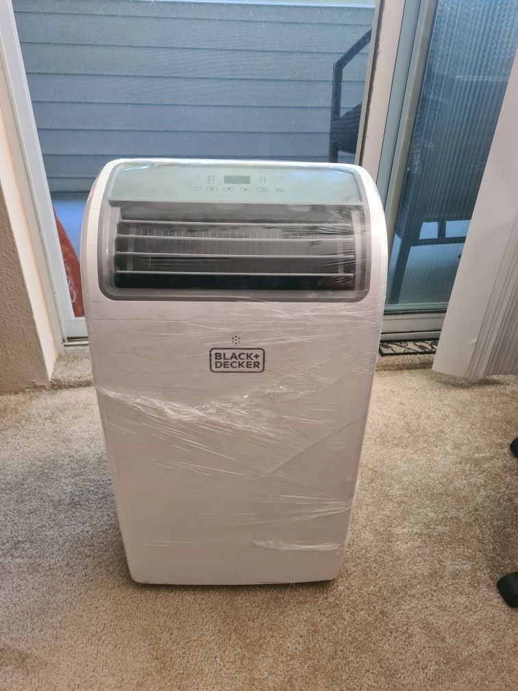 Black+Decker 14,000 BTU Portable Air Conditioner – BPACT14WT