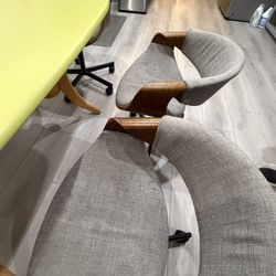 Dining Table & Chairs