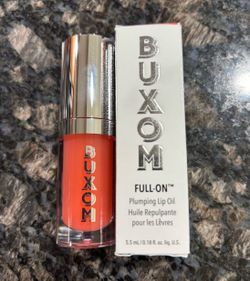NEW BUXOM FULL ON PLUMPING LIP OIL IN TRIXIE FULL SIZE $12!