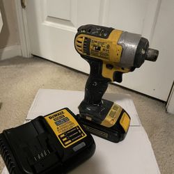 DEWALT 