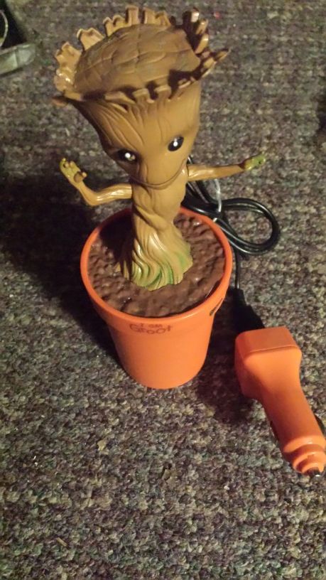 Marvel "i am Groot" usb charger