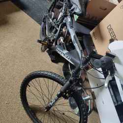 Hyper Mountain Bike 26 Inch 