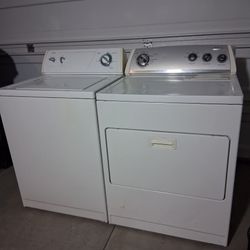 Whirlpool Set Washer And Gas Dryer Very Reliable Machines Excellent Working Condition