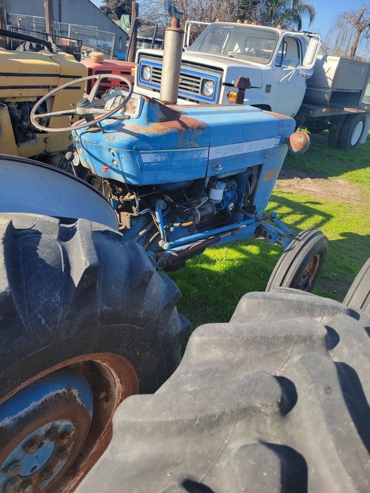 2 Ford Tractors Model 3000
