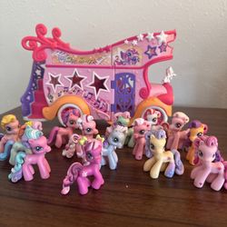 My Little Pony Show Bus and 14 ponies