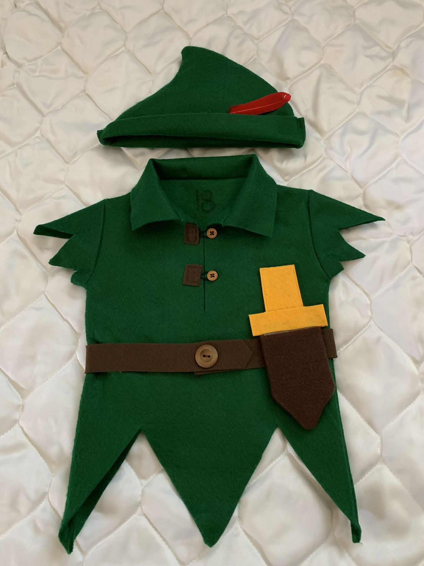 Peter Pan Tunic, Hat, Dagger With Dagger Cover