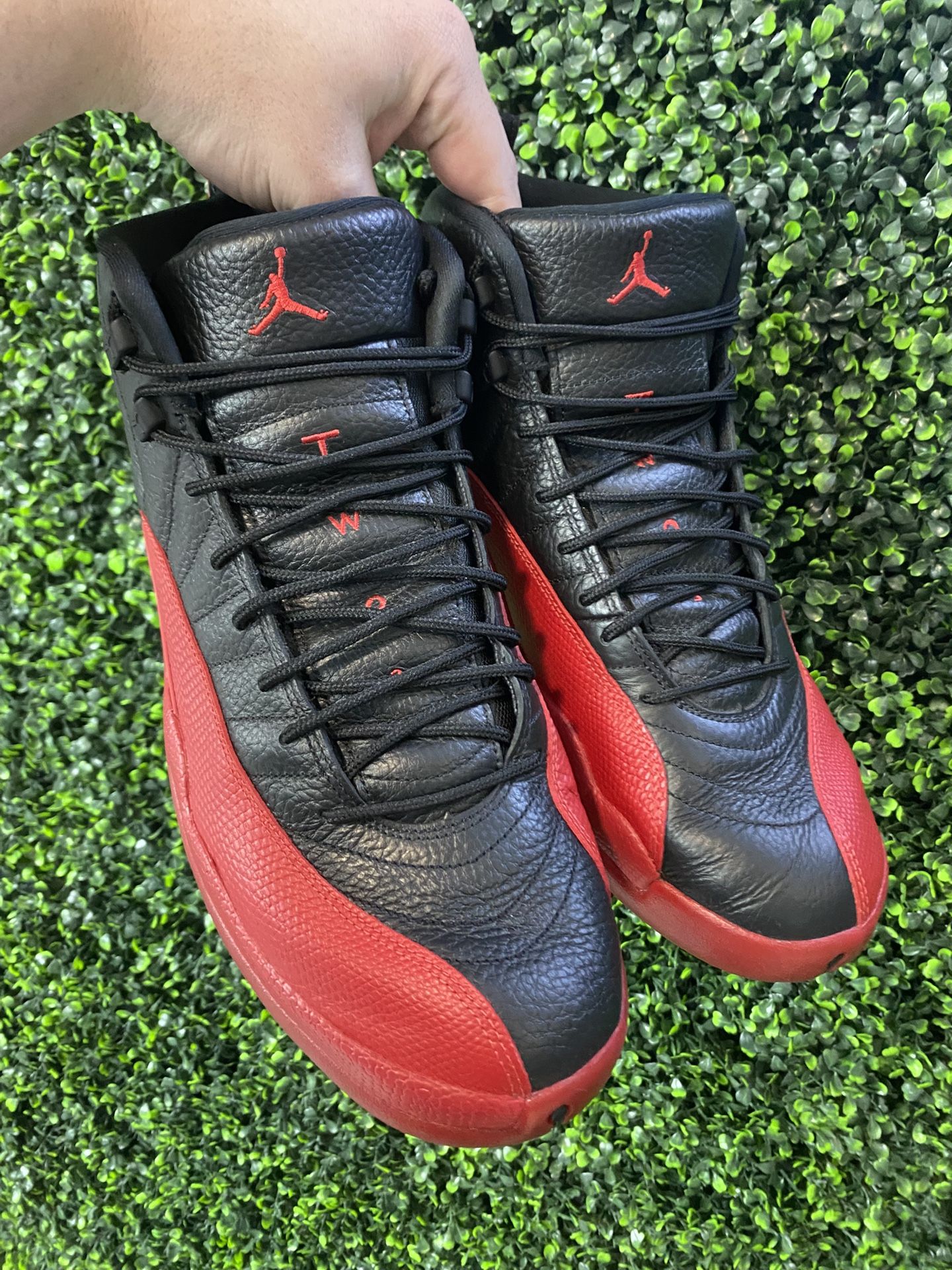 Pre Owned Jordan 12 Flu Games Sz 14