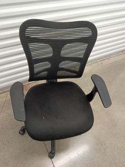 Chair, Black  Ergonomic Fabric Swivel Task Chair, Black