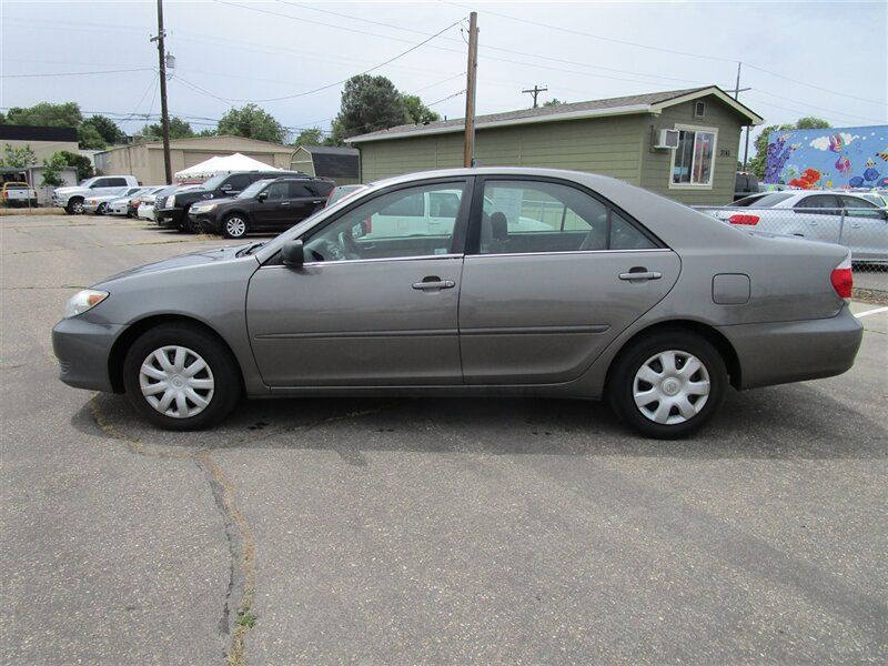 2006 Toyota Camry Standard