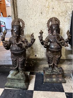 Set of 2 bronze statues