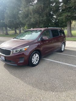 2016 KIA Sedona LX