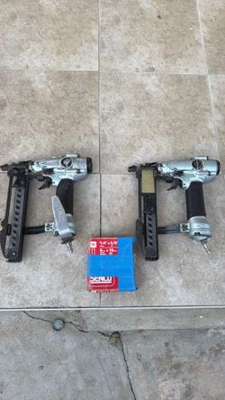 Staple gun/ grapadora