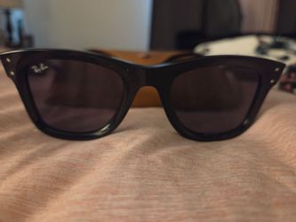 🕶Brand new!! Authentic Ray-Ban Wayfarer Reverse 🕶