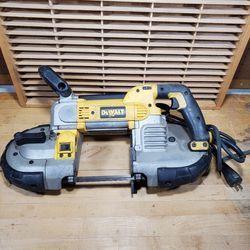 Dewalt DMW120 5" Deep Cut Variable Speed Band Saw  Electric 